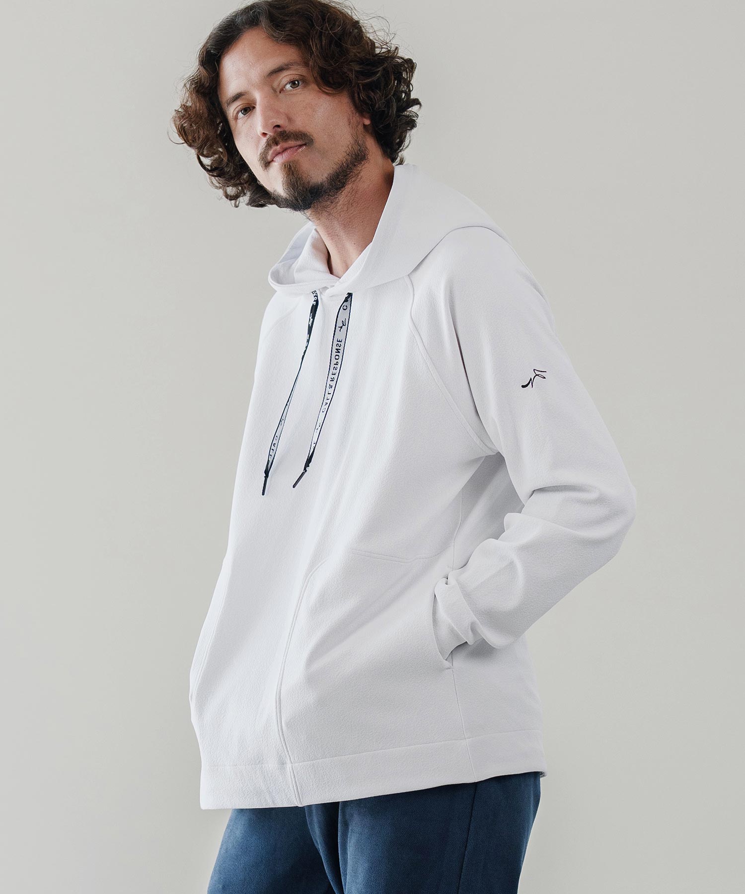 3Dジャガード/長袖プルパーカー