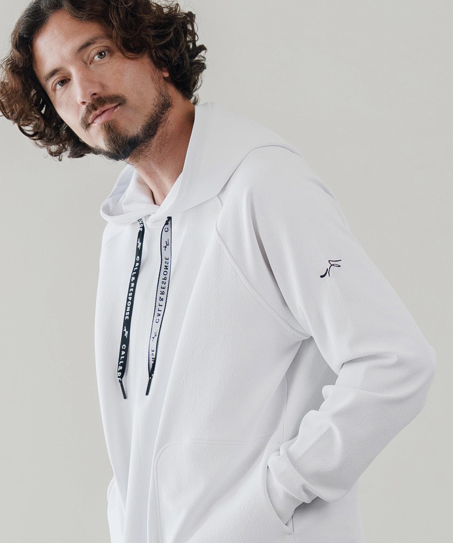 3Dジャガード/長袖プルパーカー