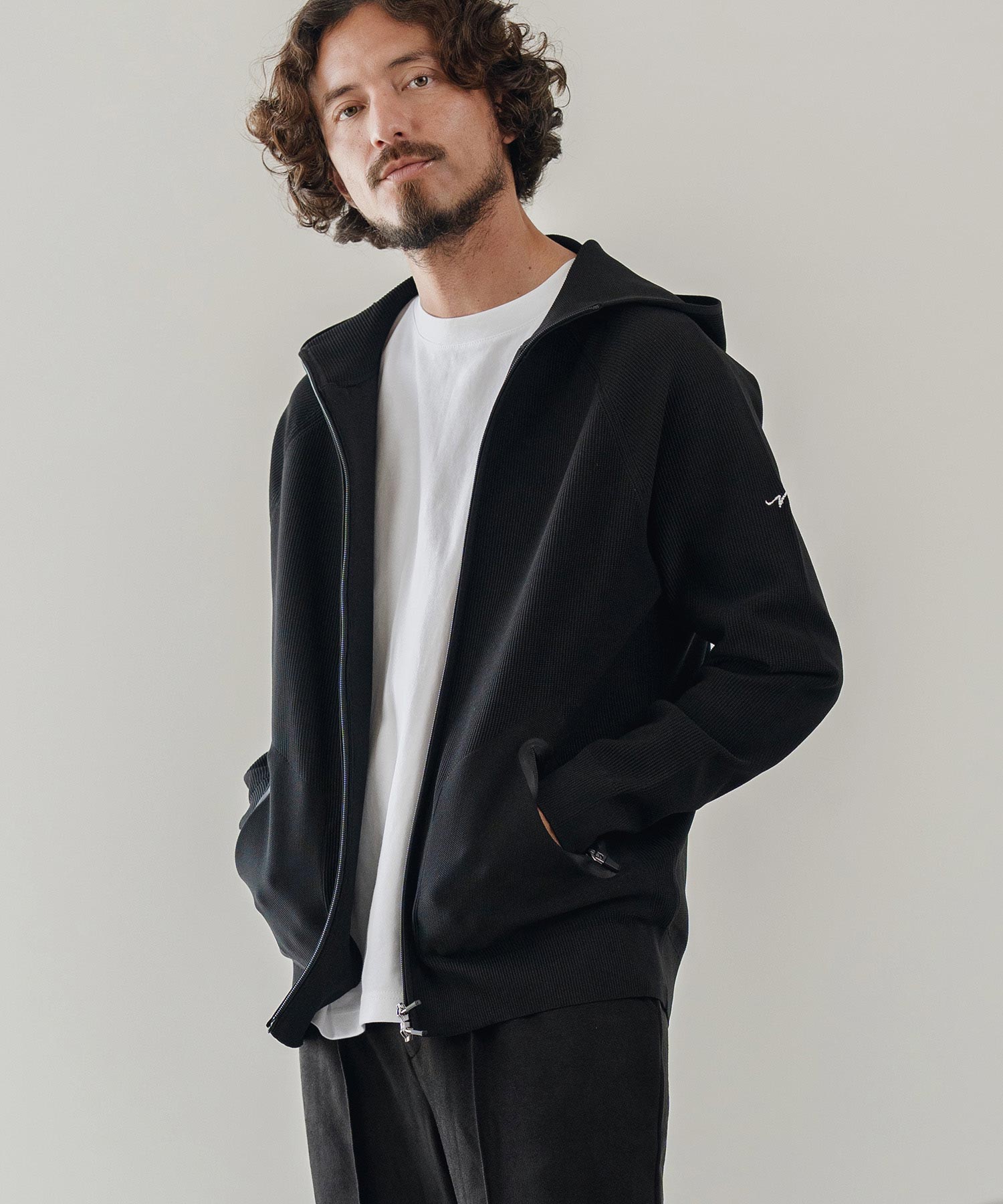 ニットパーカー(止水ZIPポケット付き)