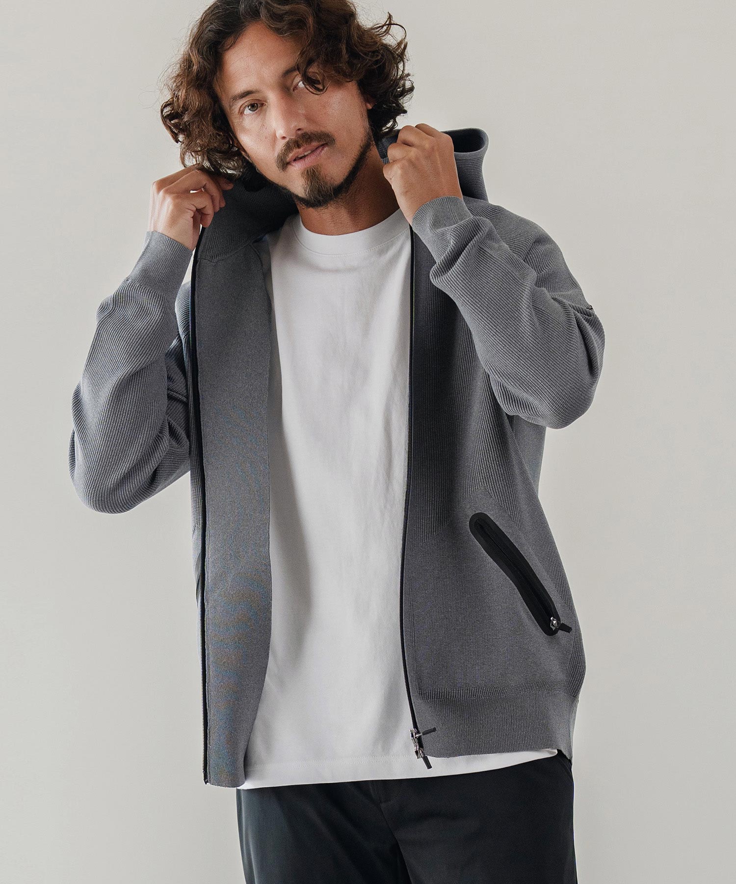 ニットパーカー(止水ZIPポケット付き)