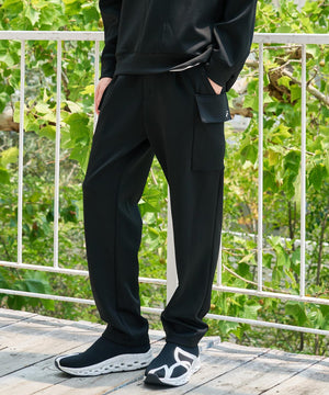 ダンボールニットカーゴパンツ