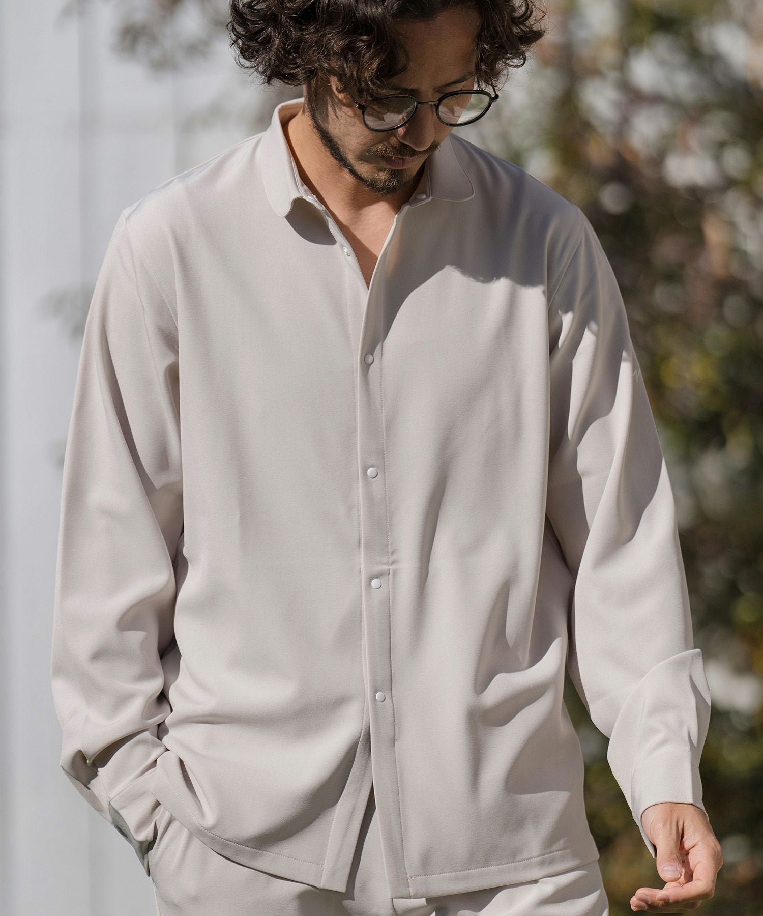 新品コールアンドレスポンス)】長袖シャツ-ラウンドカラー-ストレッチツイル ストレッチツイル/ラウンドカラー長袖シャツ
