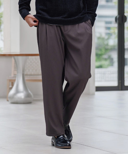 トビキリ/タックパンツ