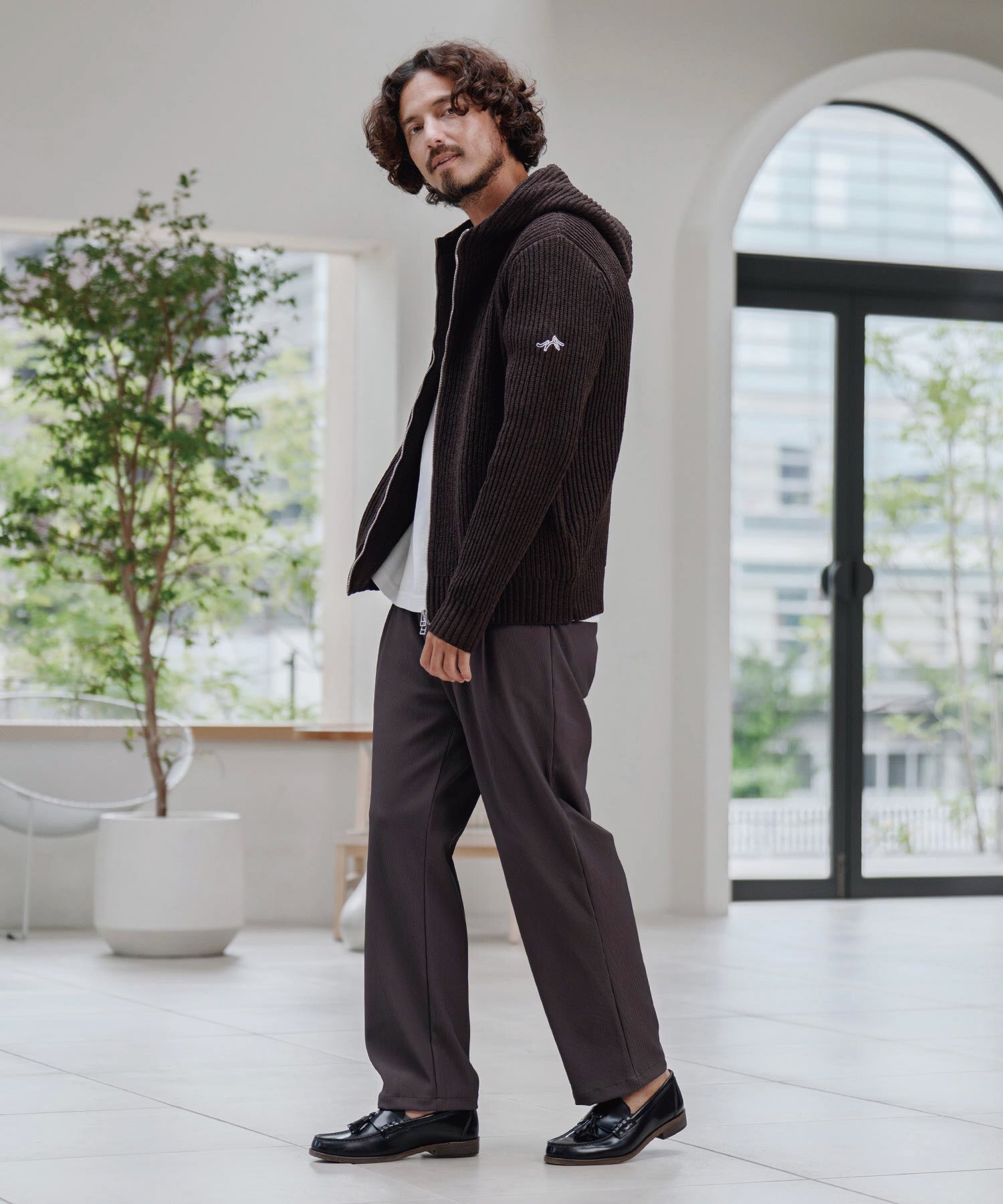 トビキリ/タックパンツ