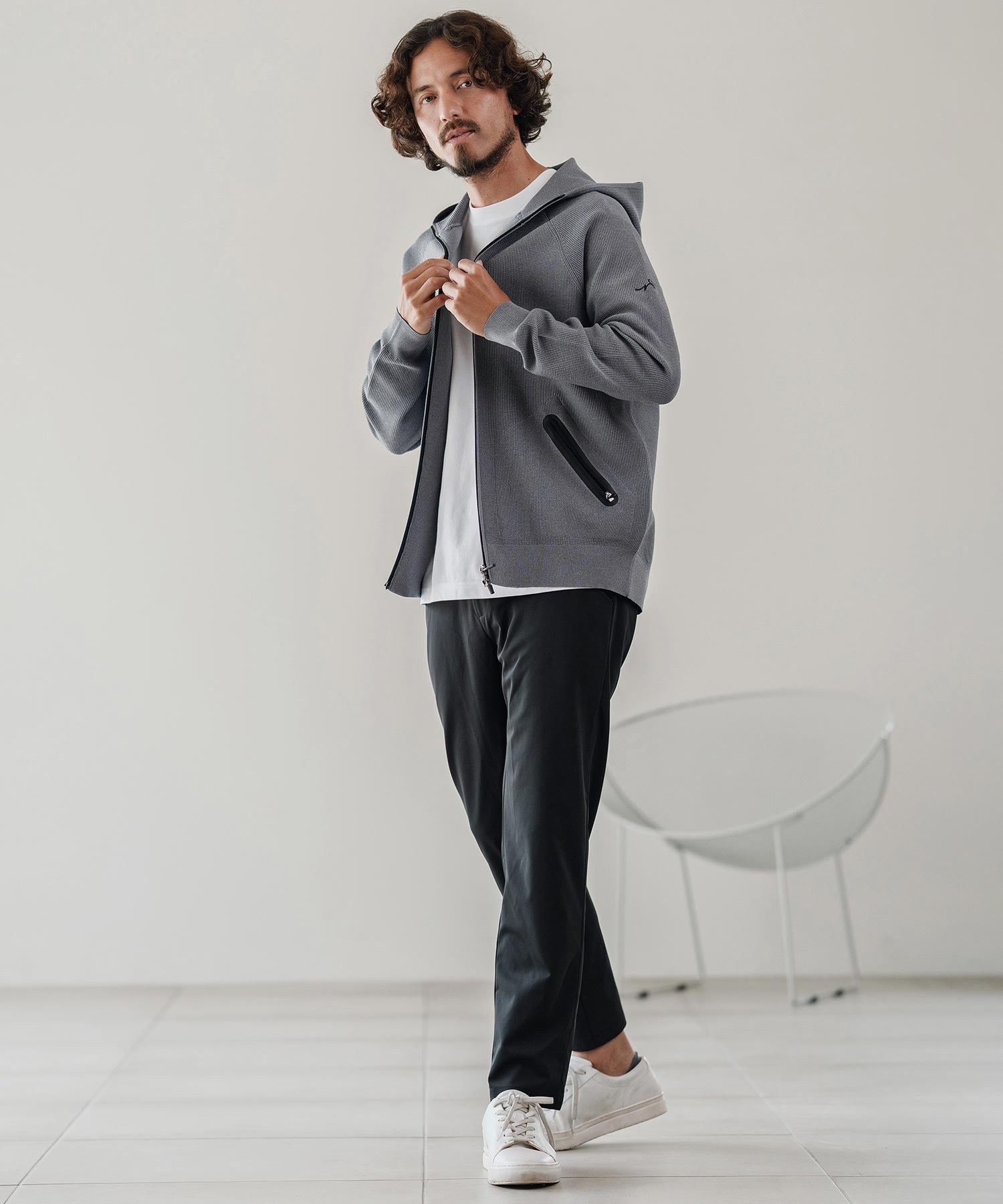 KAITEKI/テーパードパンツ