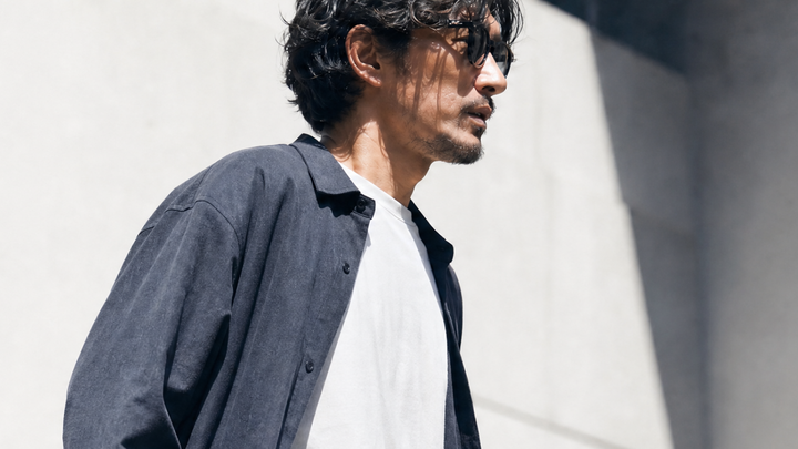 【今年の夏は、これが正解】汗は止められないから、汗を「見せない」夏の着こなし術3選。