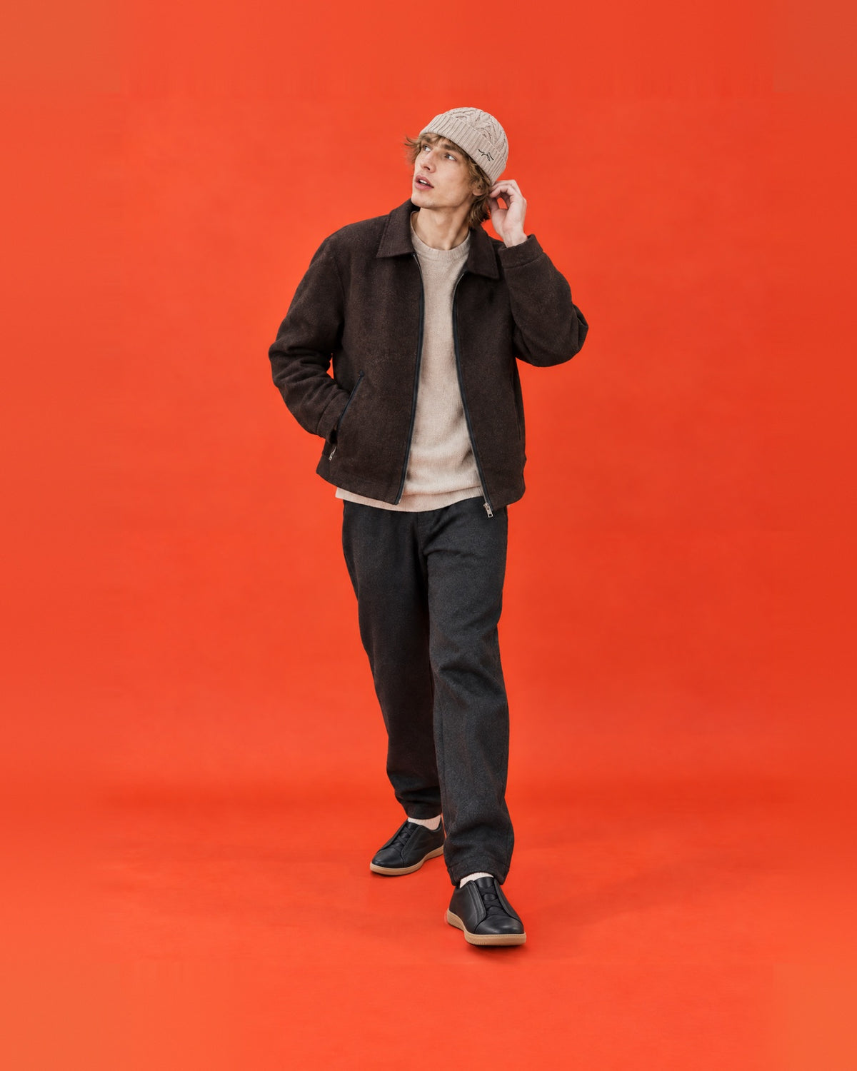 LOOK 04
