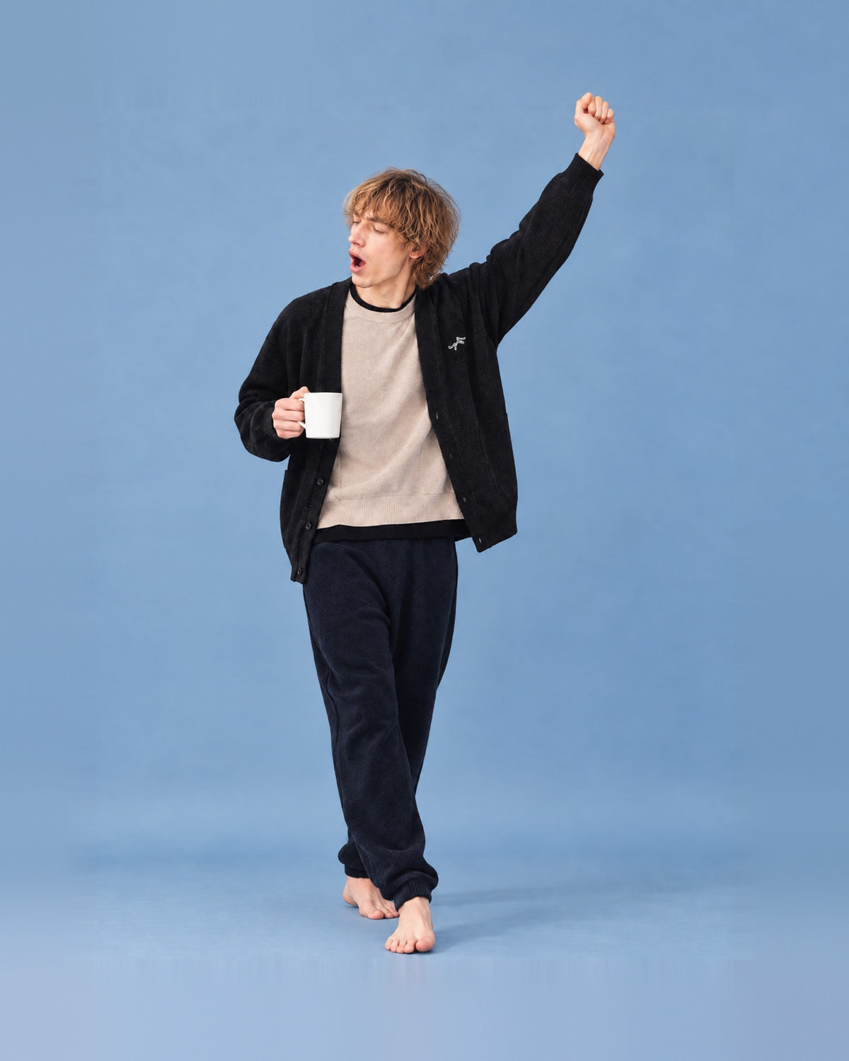 LOOK 01