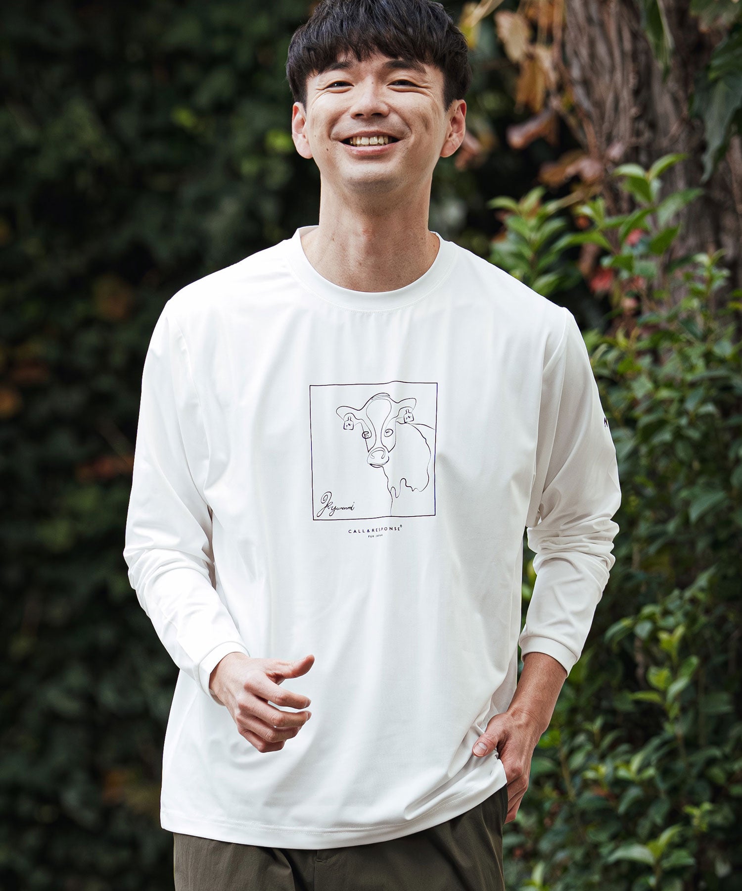 プリント長袖Tシャツ(アート/ウシ)