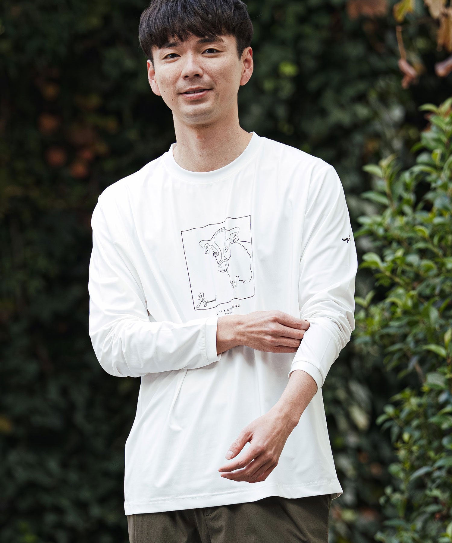 プリント長袖Tシャツ(アート/ウシ)