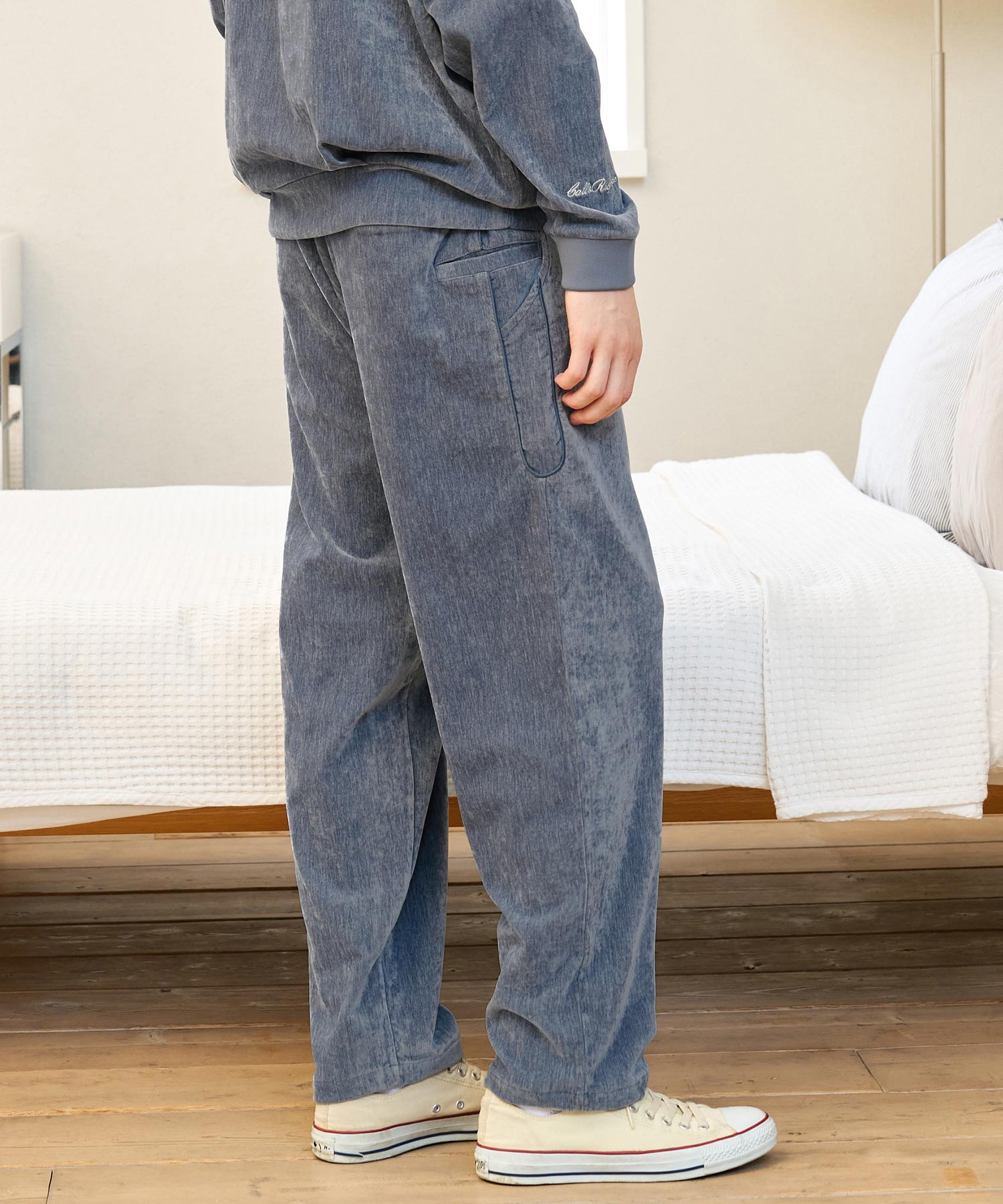 BOTTOMS ／ ビンテージベロアラインパンツ¥15,400(税込) 9月9日(水)販売
